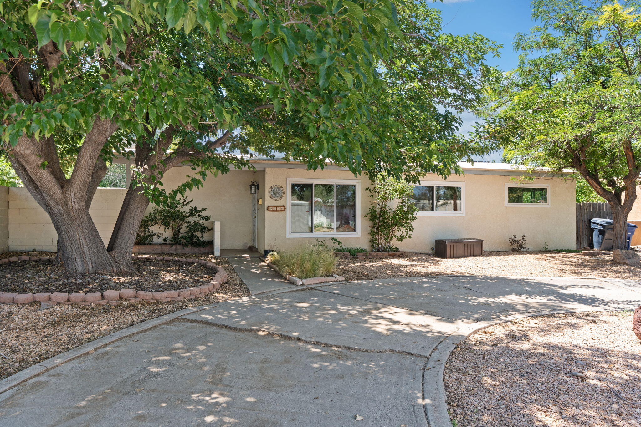 9200 AZTEC Road, Albuquerque NM 87111