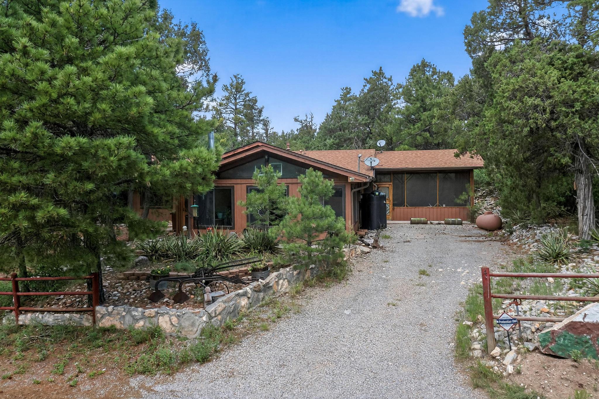 4 SCOTT Court, Tijeras NM 87059