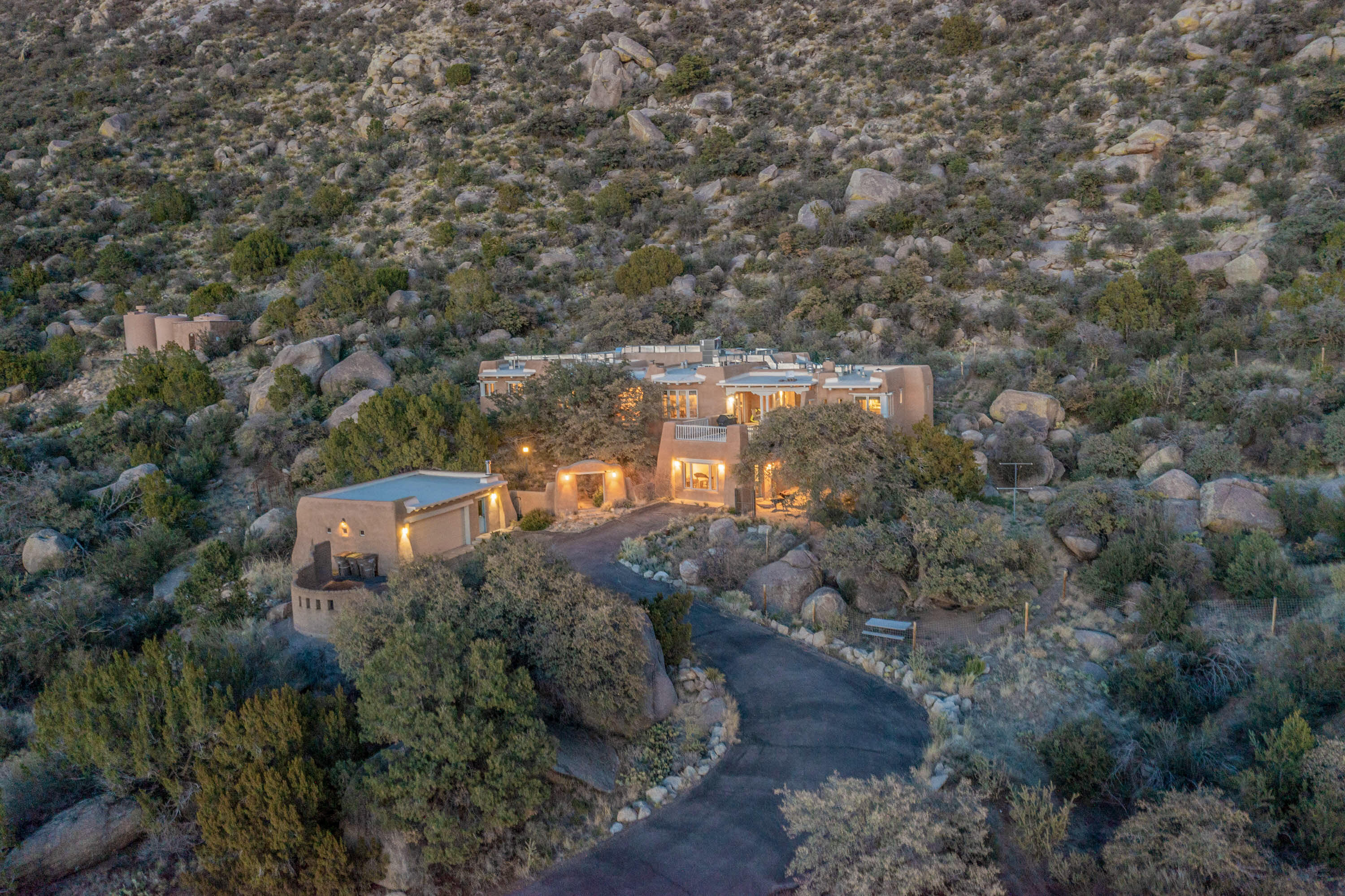 10 La Luz Trail, Albuquerque NM 87122