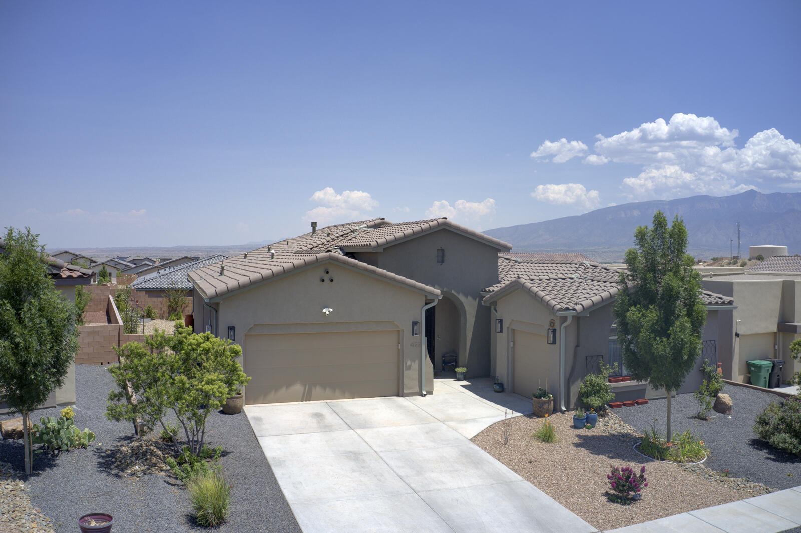 4122 STELZER Drive, Rio Rancho NM 87144