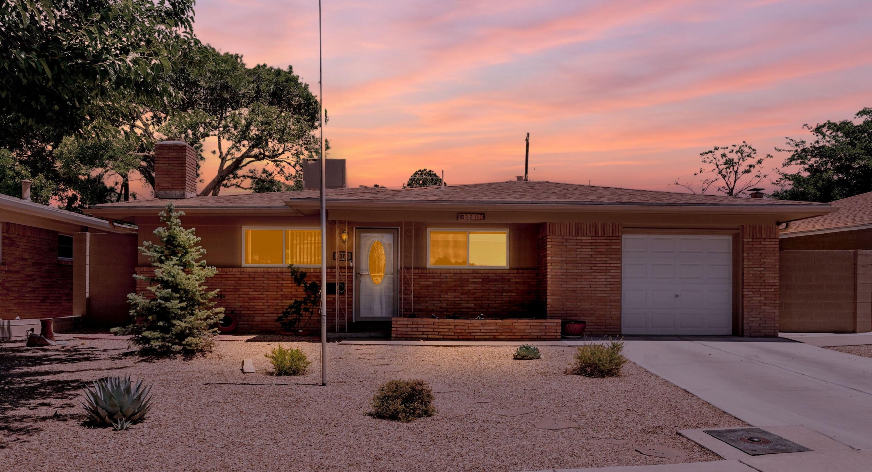 3200 LYKES Drive, Albuquerque NM 87110