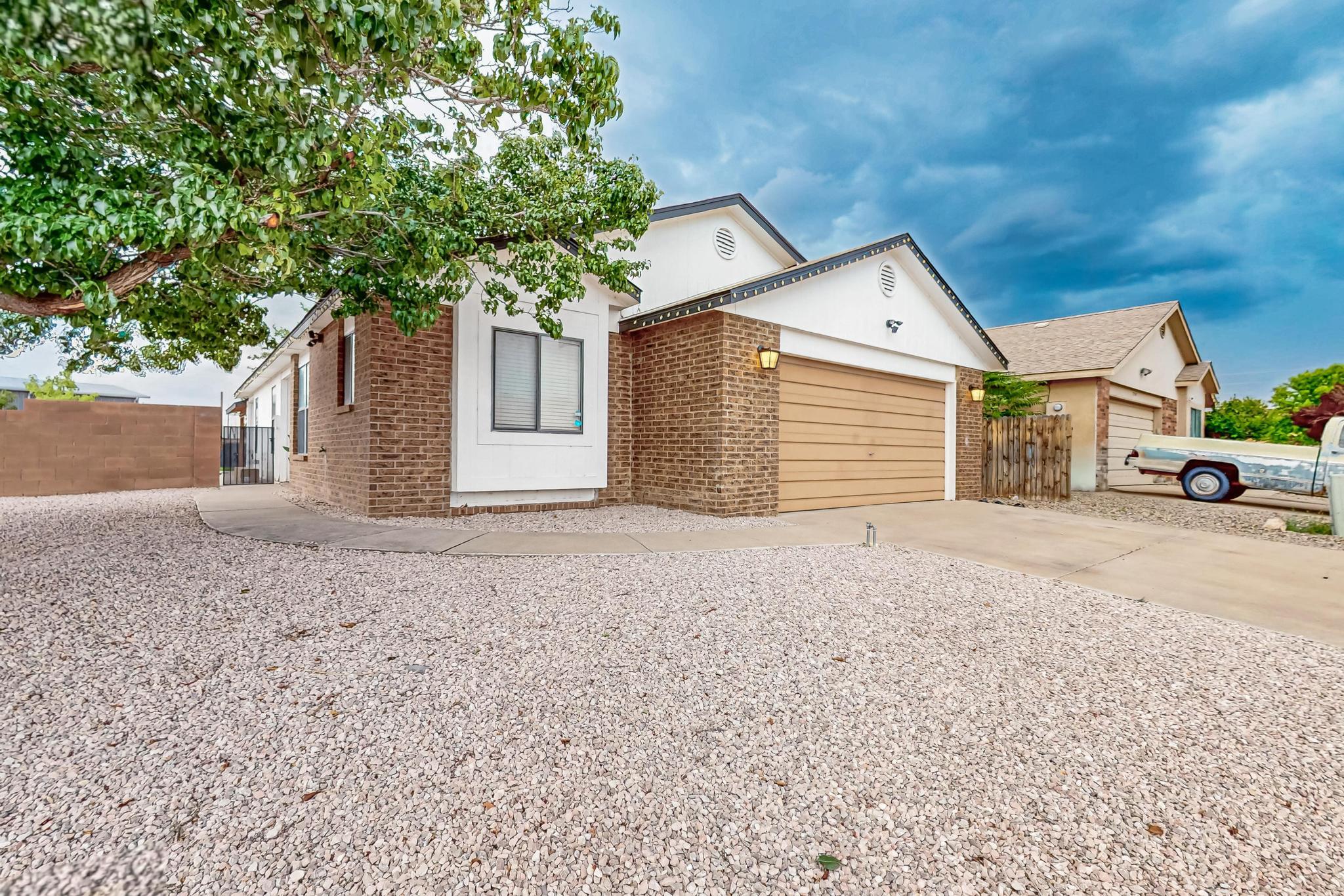 7700 Santo Tomas Court NW Court, Albuquerque NM 87120