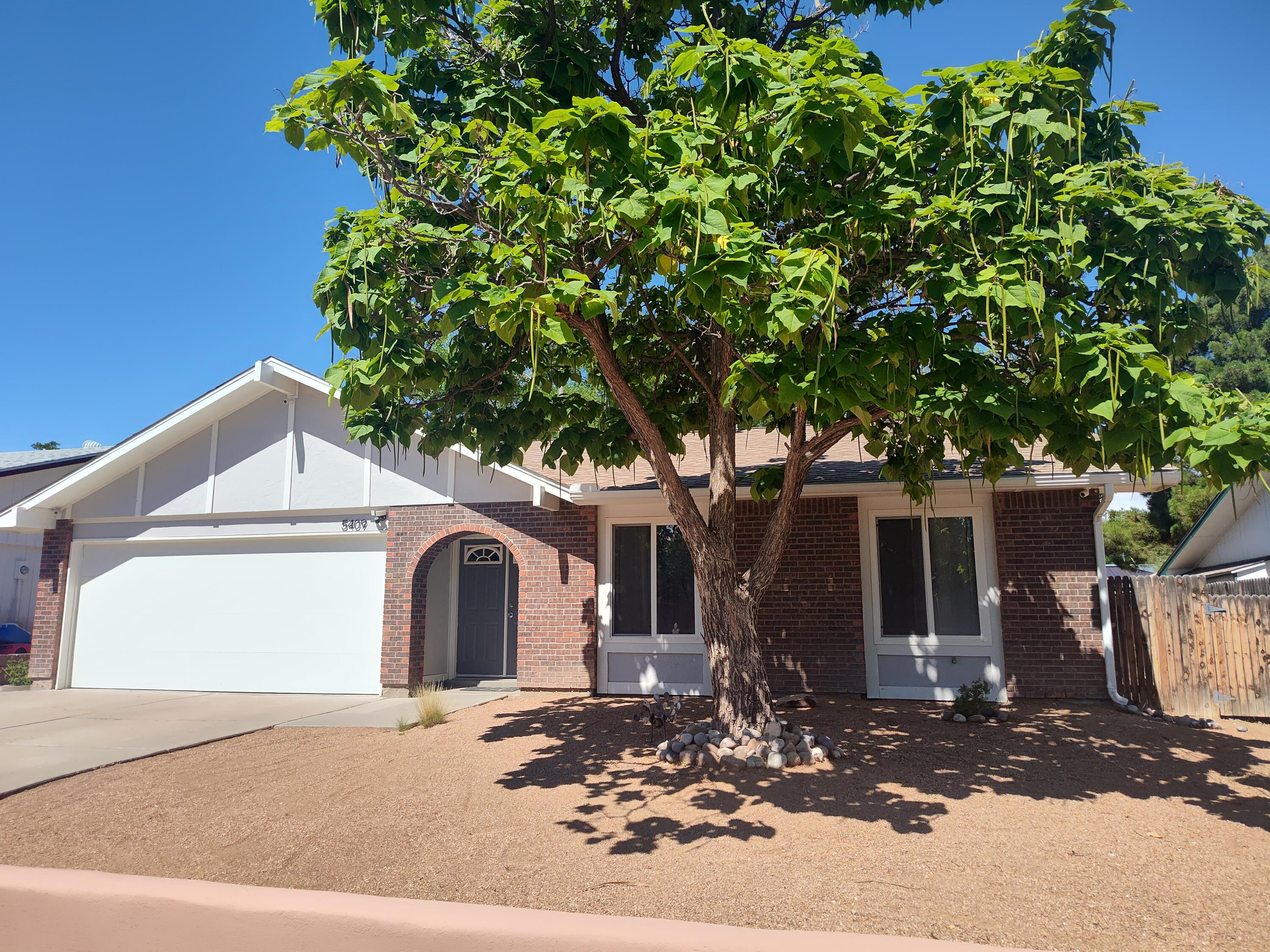 5409 TIOGA Road, Albuquerque NM 87120