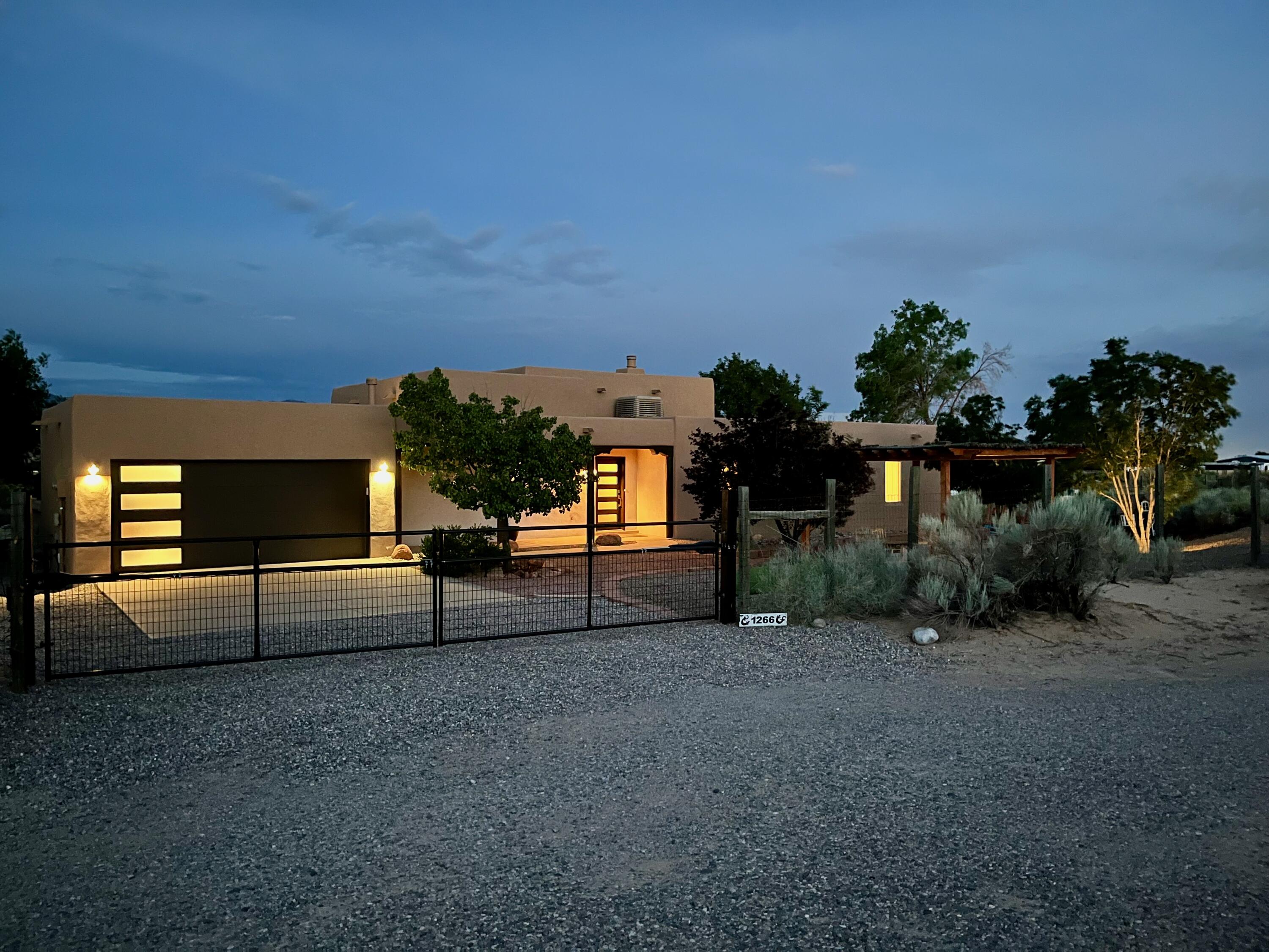 1266 CAMINO DE LA TIERRA, Corrales NM 87048